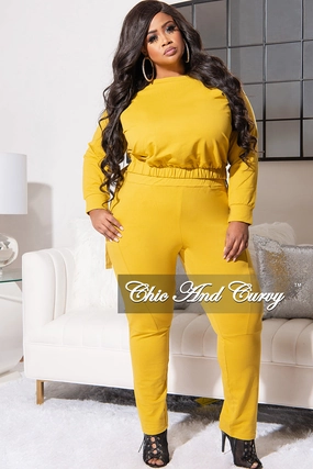 Light support Quick Dry Technology Final Sale Plus Size 2pc Lounge Set in Mustard