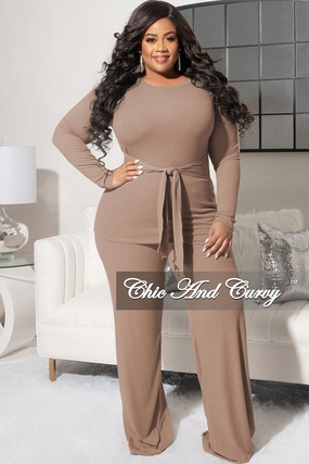 Comfortable Layers Final Sale Plus Size 2pc Ribbed Long Sleeve Top and Pants Set in Mocha