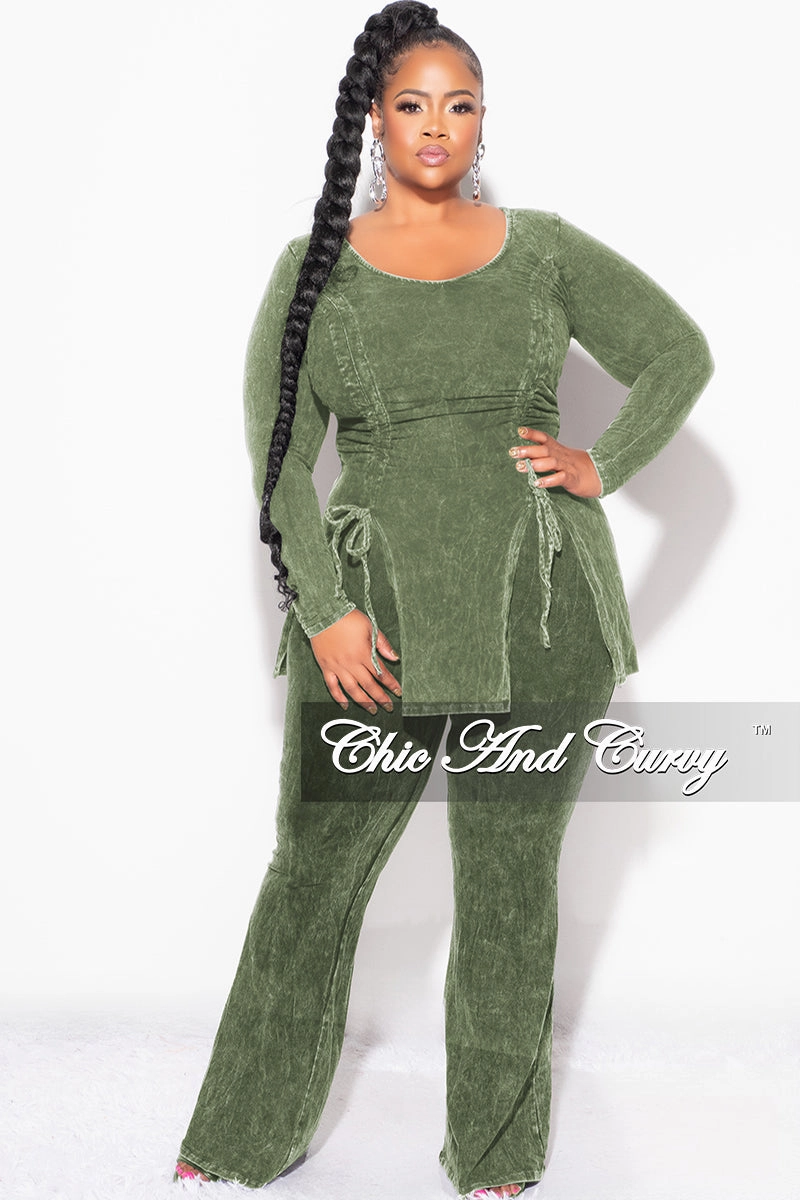 Final Sale Plus Size 2pc Ruched Drawstring Double Slit Top and Pants Set in Green ReflectiveTrim