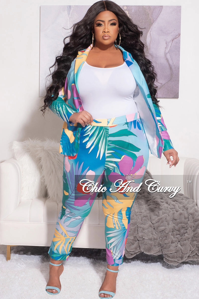 Wrinkle Free Fabric Functional Ease Final Sale Plus Size 2pc Suit in Multi Color Floral Print
