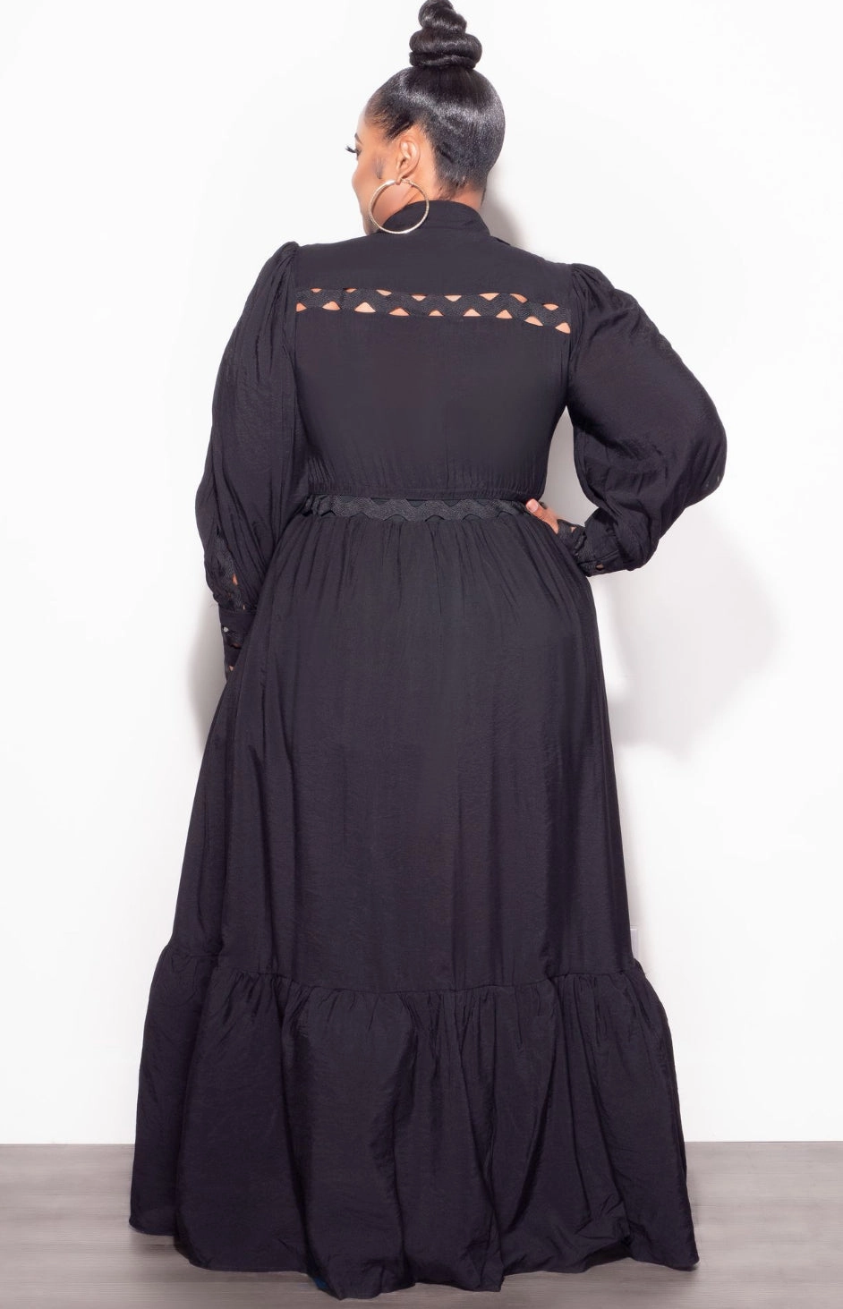 Final Sale Plus Size Eyelet Maxi  Dress in Black Casual Layer Fit Basic Look