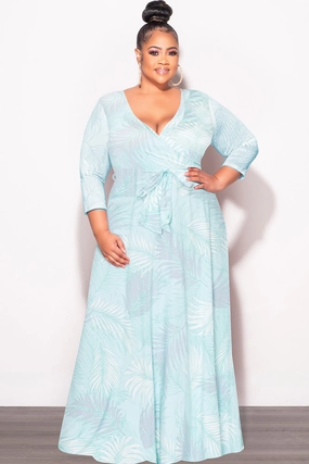 Packable Fit Final Sale Plus Size Faux Wrap Dress in Aqua Palm Print