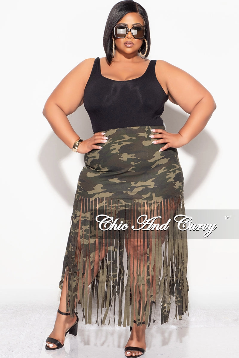 Windproof Design Day Ready Final Sale Plus Size Fringe Skirt in Camouflage Print