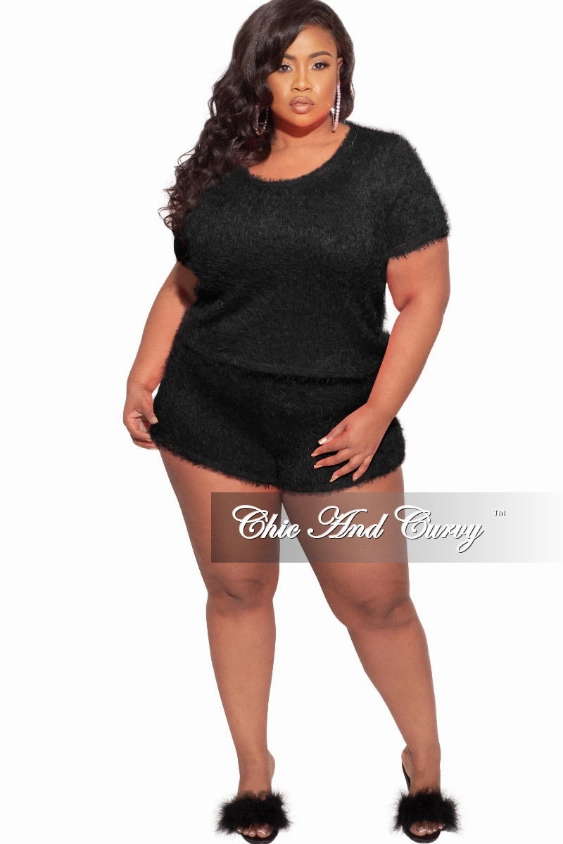 All Around Fit Minimal Edge Final Sale Plus Size Lounge Set /Sleepwear in Black