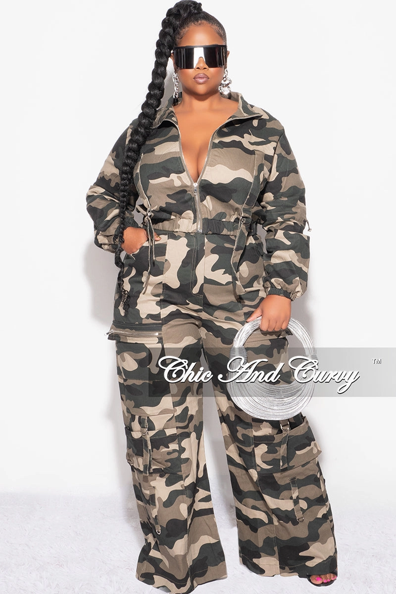 Final Sale Plus Size Zip Up Crop Cargo Jacket & Pants Set in Camouflage Print Water Resistant