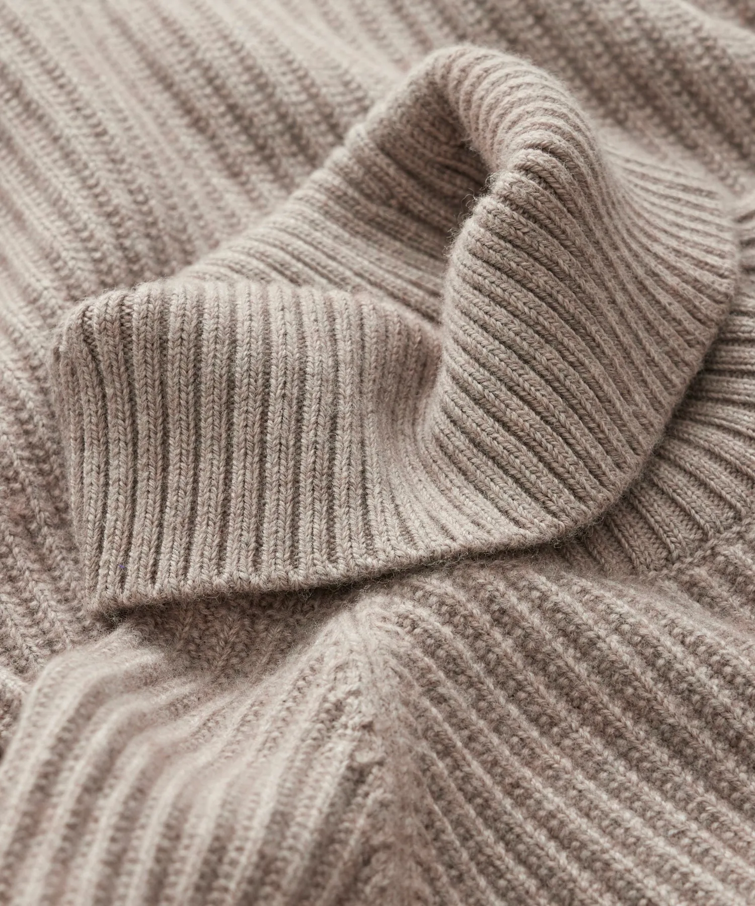 Fisherman Stitch Ribbed Turtleneck in Desert Beige