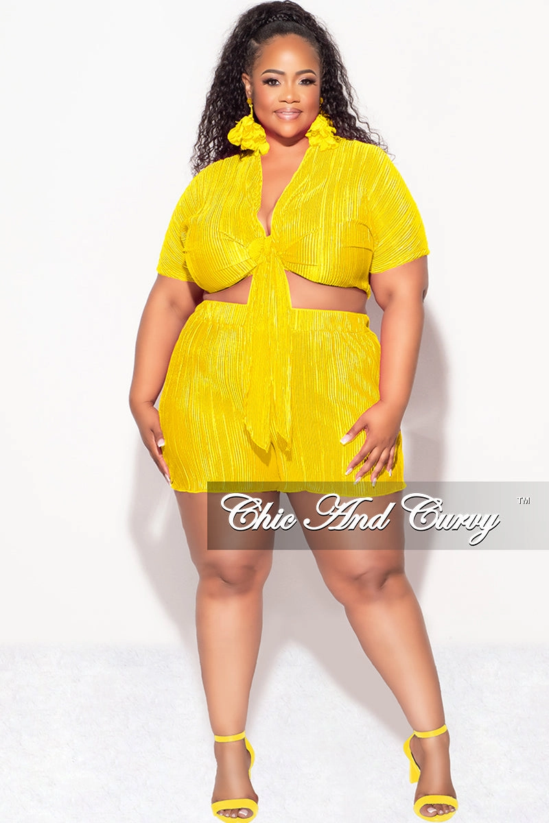 Final Sale Plus Size 2pc Pleated Crop Tie Top & Short Set in Yellow Dynamic Flex Panels