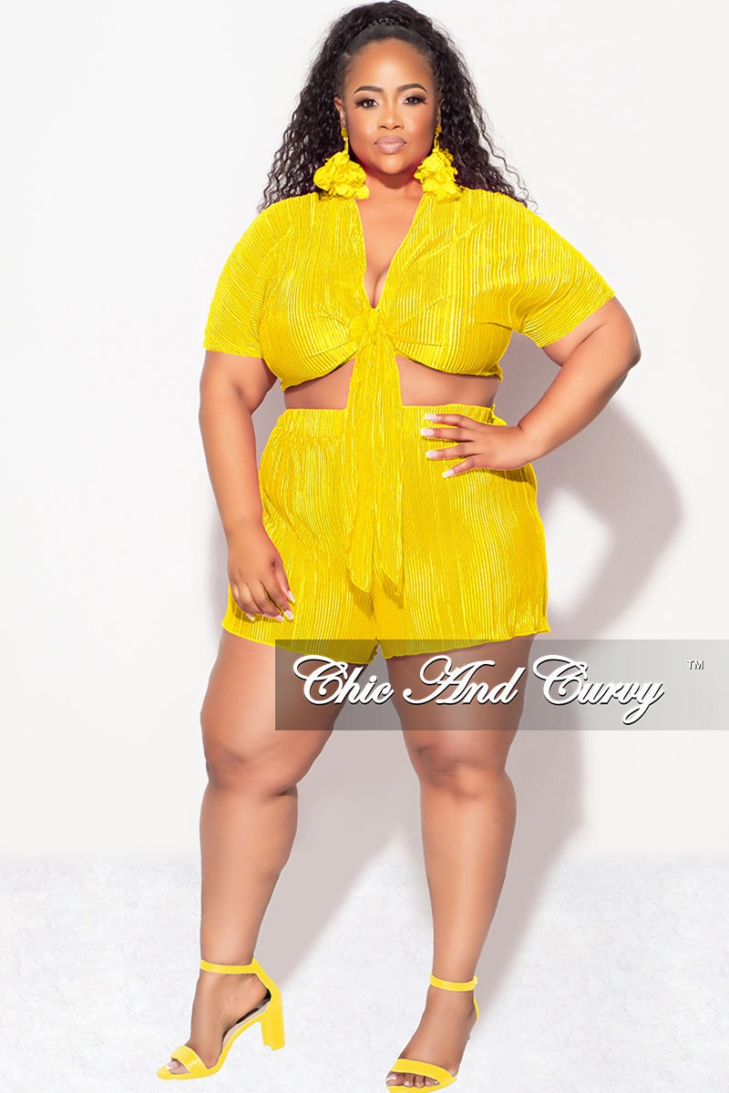 Final Sale Plus Size 2pc Pleated Crop Tie Top & Short Set in Yellow Outdoor Comfort Fit