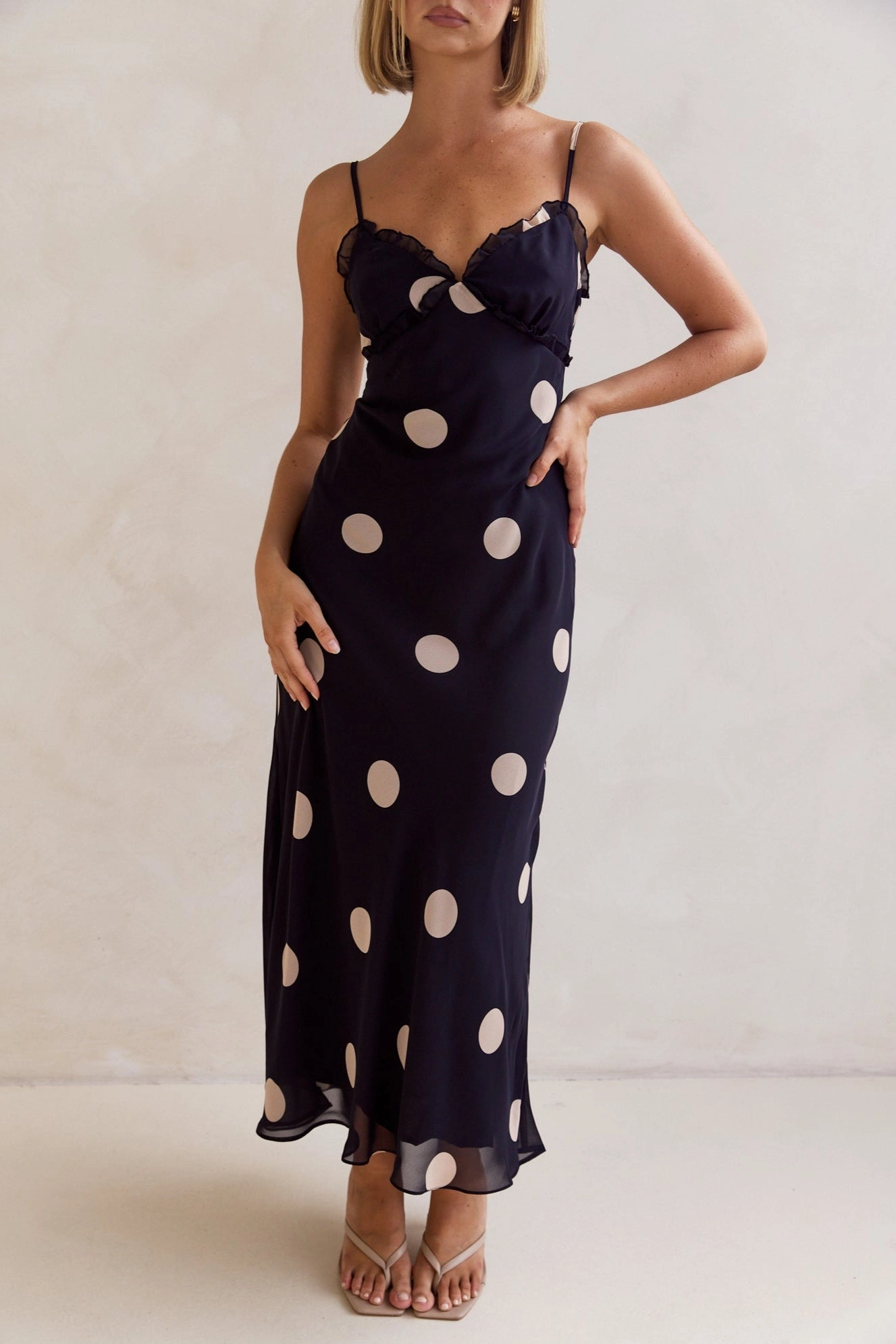 Heart Tone Olivia Midi Dress (Navy)