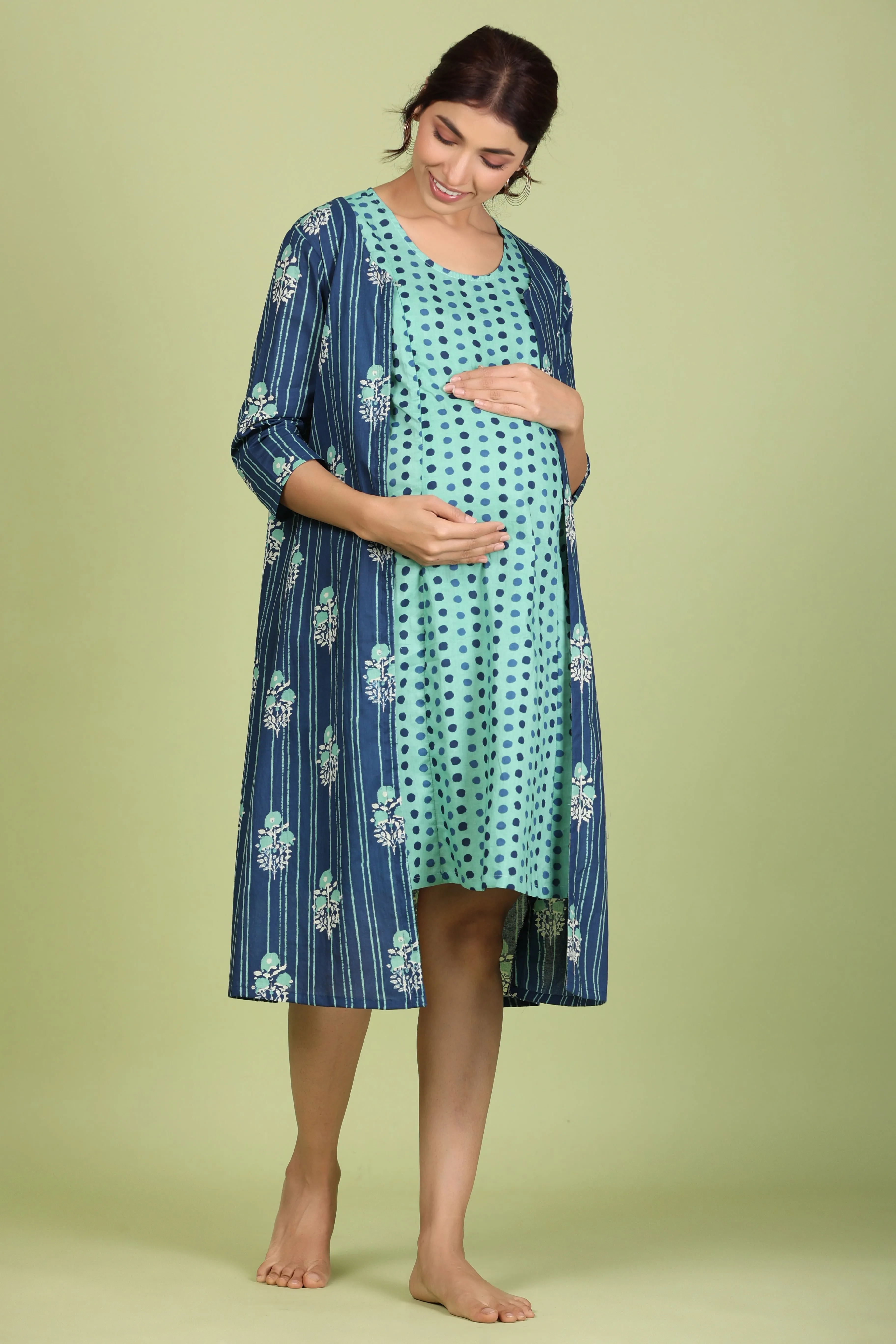 Floral Bouquet on Maternity Feeding Shrug Set