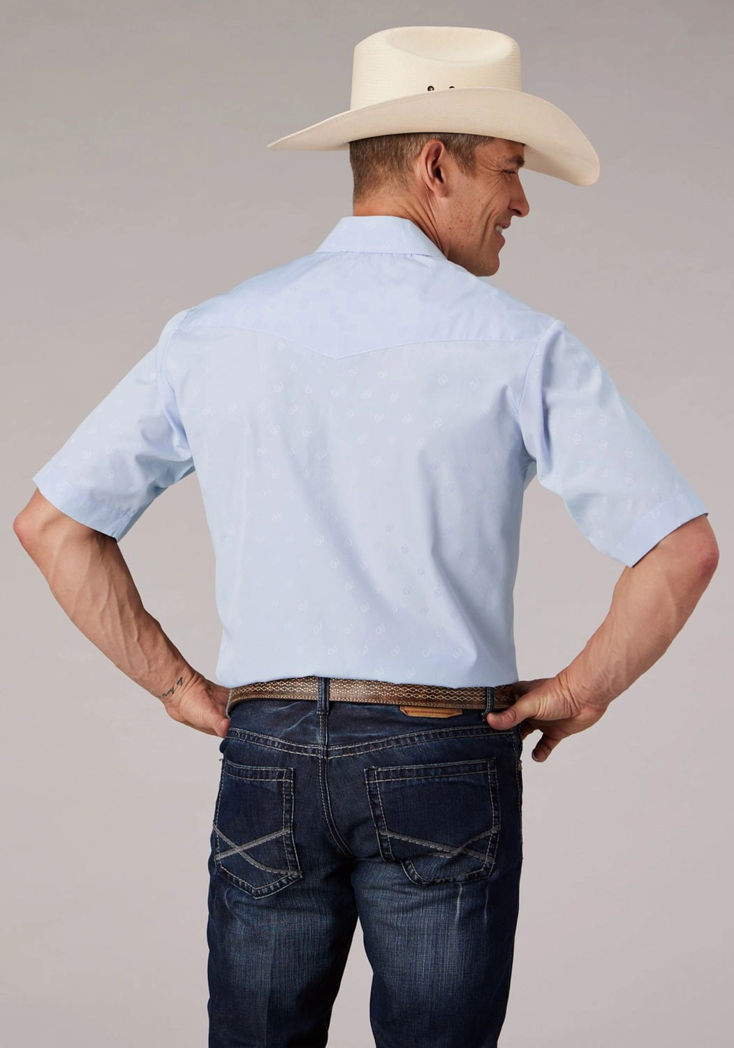 Slim Silhouette Vibrant color Roper Mens Tone on Tone Horseshoes Blue Poly/Cotton S/S Shirt