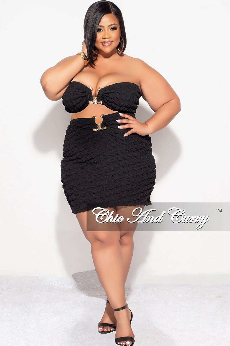 Sporty Appeal Utility Ready Final Sale Plus Size 2pc Honeycomb Texture Strapless Top and Skirt Set in Black