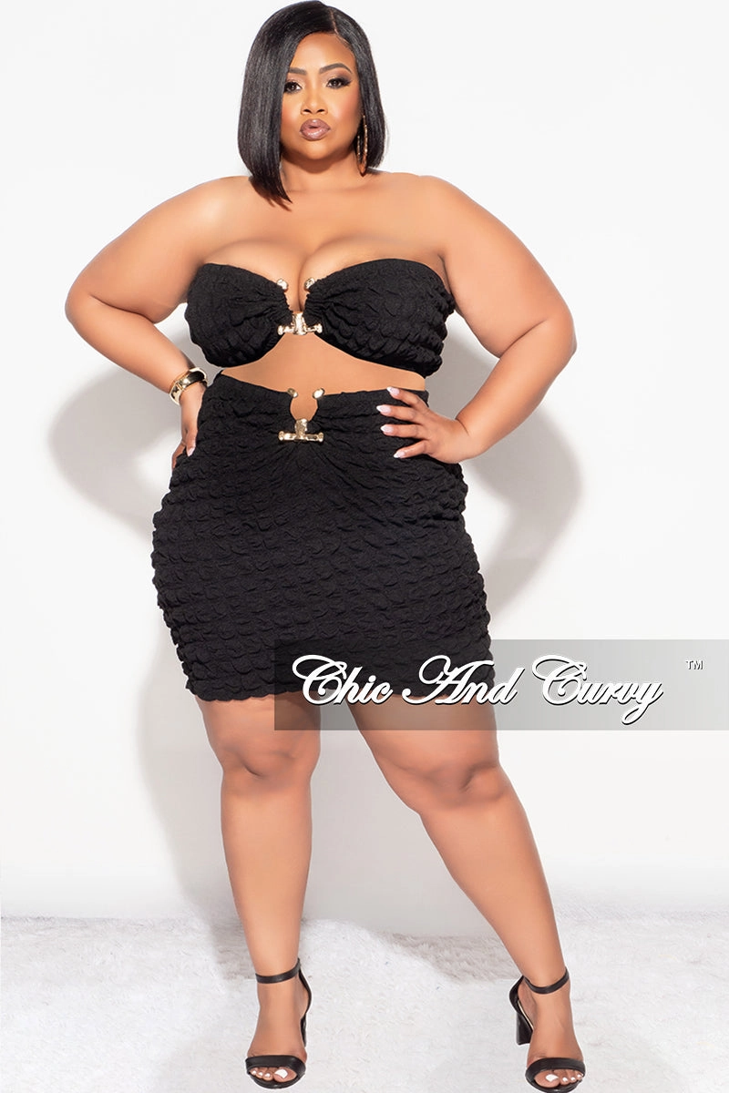 Compact Fit Final Sale Plus Size 2pc Honeycomb Texture Strapless Top and Skirt Set in Black