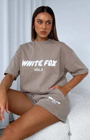 Travel Essential Offstage Oversized Tee Fawn