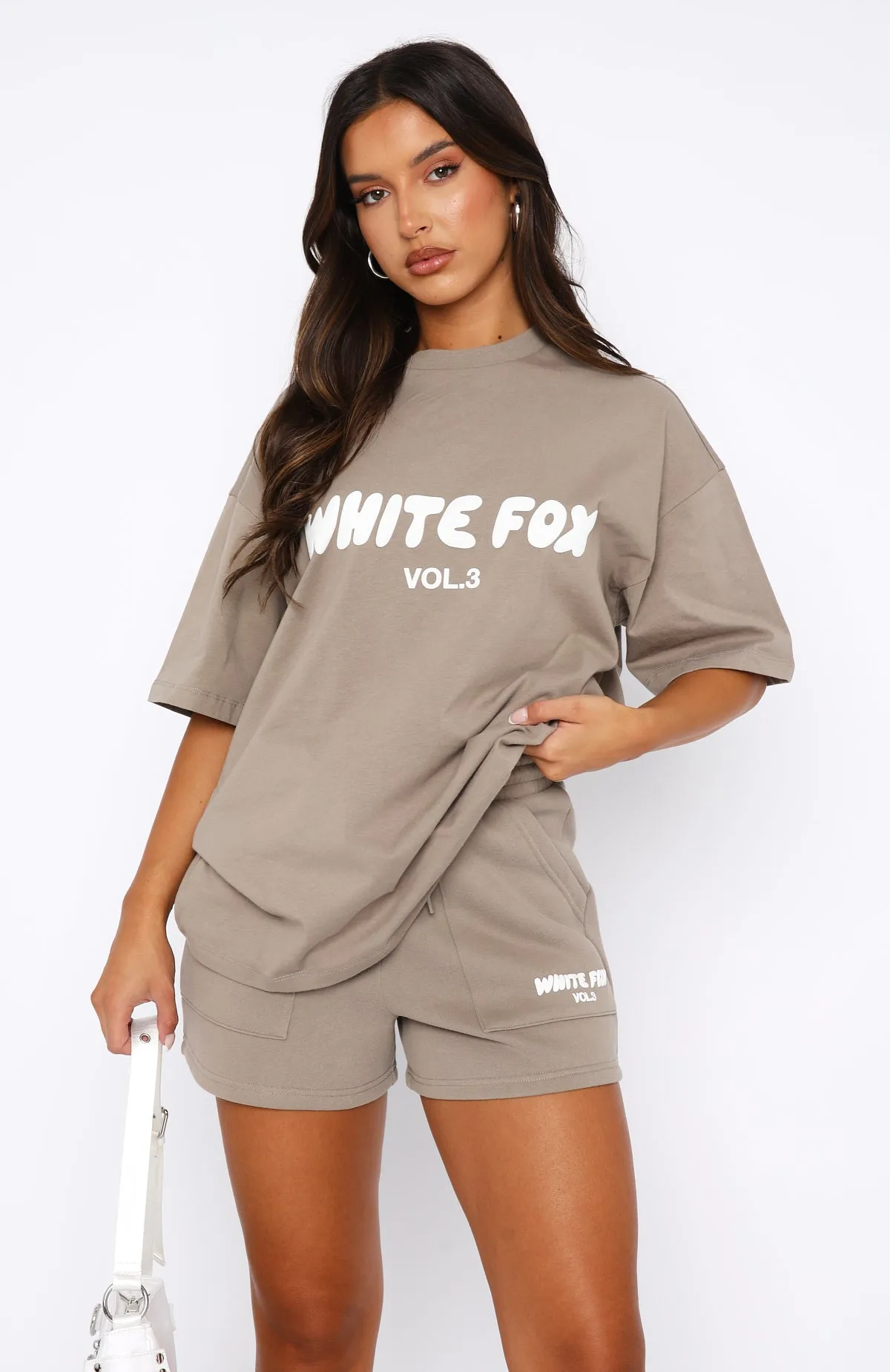 LowMaintenance Fabric DoubleLayered Collar Offstage Oversized Tee Fawn
