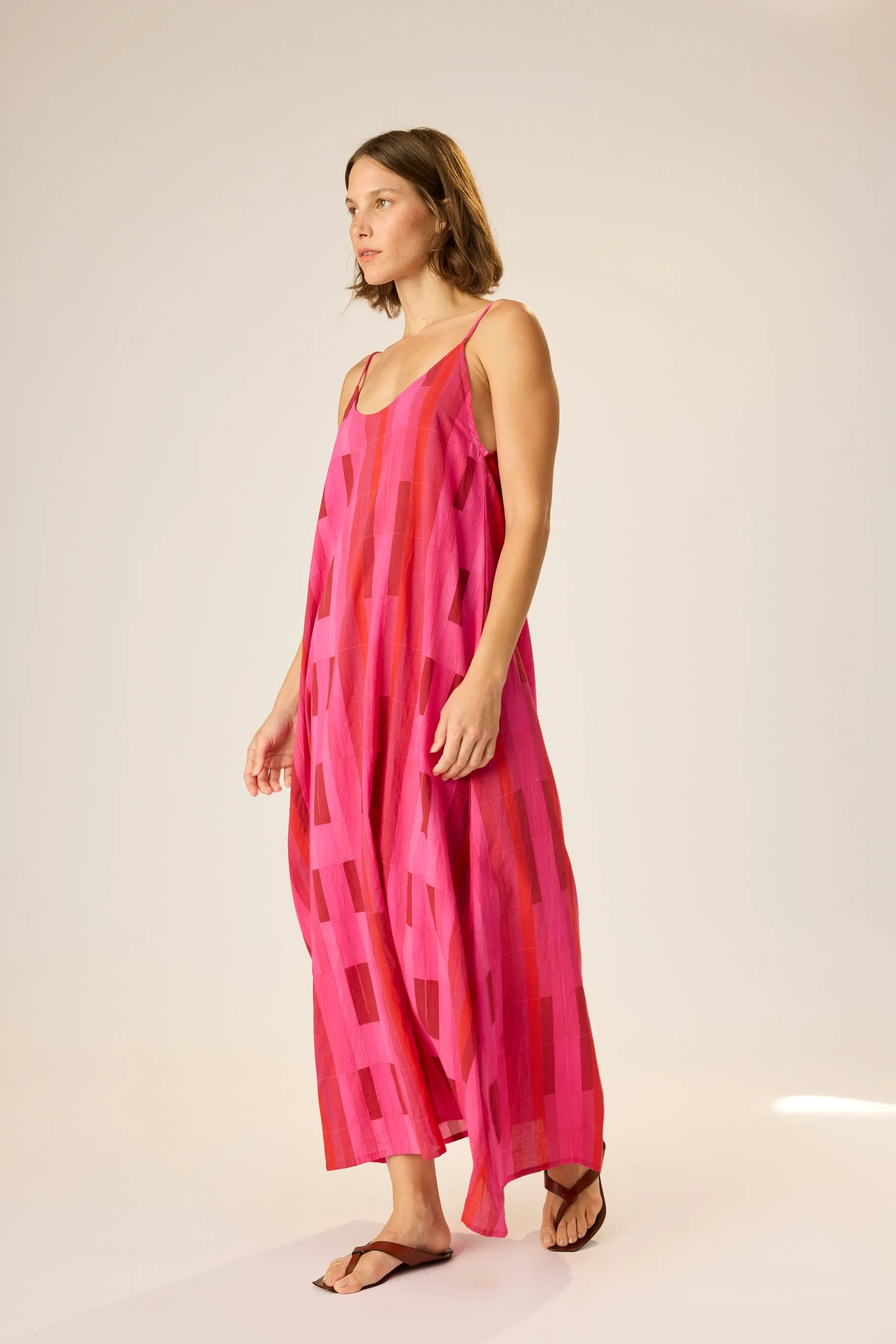 HEATHER MAXI Tagless Neckline Design