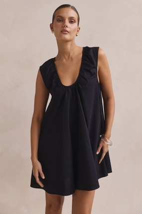 Casual Layers Silky texture Helena Mini Dress (Black)