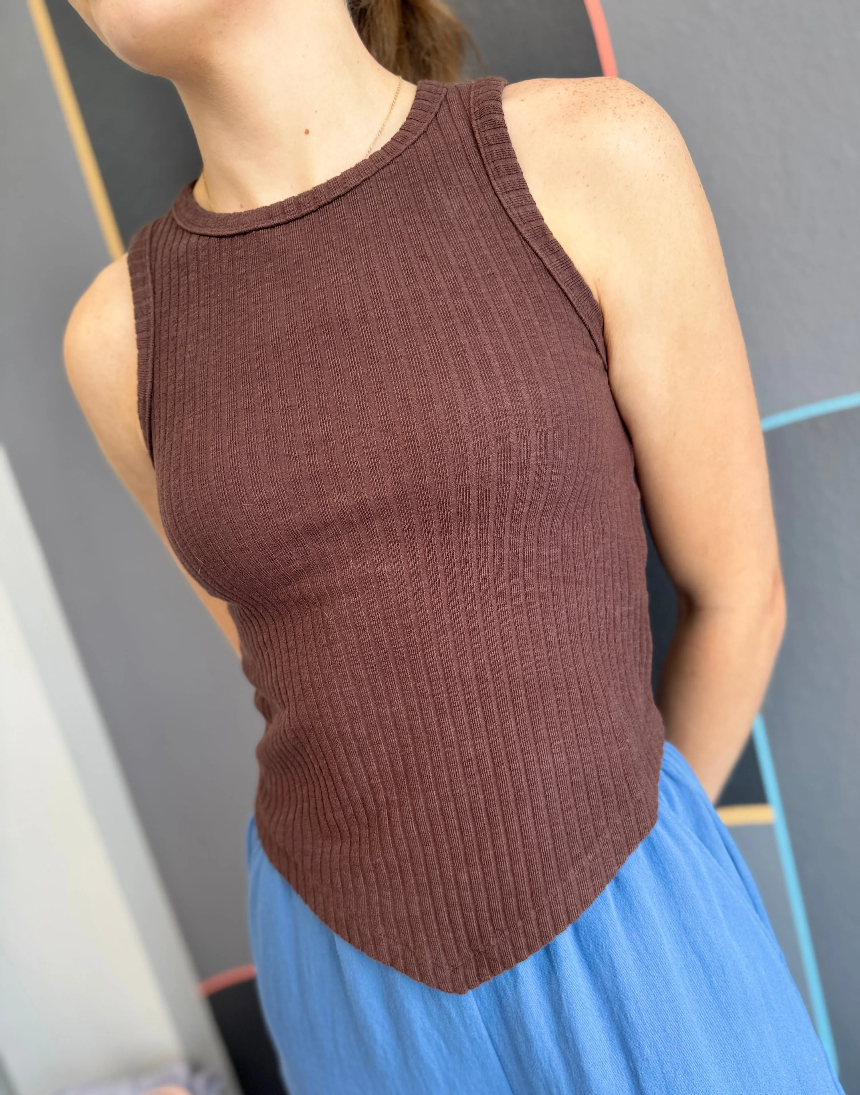 Stretch Fit Top Casual Tee High Neck Handkerchief Hem Tank