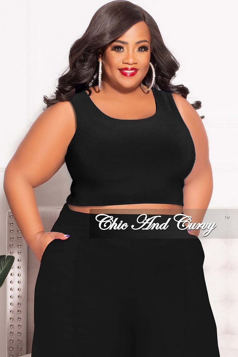 Comfort Fit Contoured Panel Design Final Sale Plus Size Sleeveless Crop Top in Black