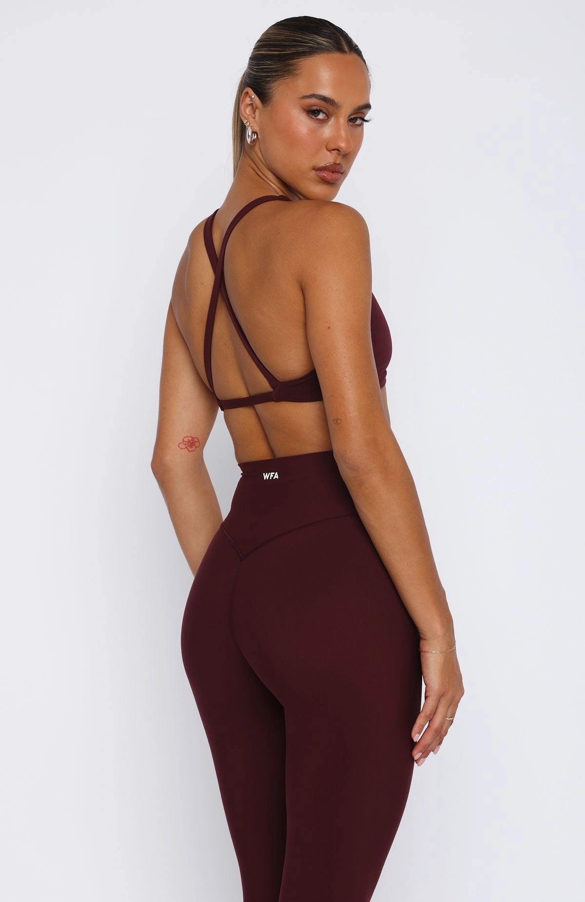 Ribbed Knit Fabric Flexible Material High Definition Sports Bra Merlot