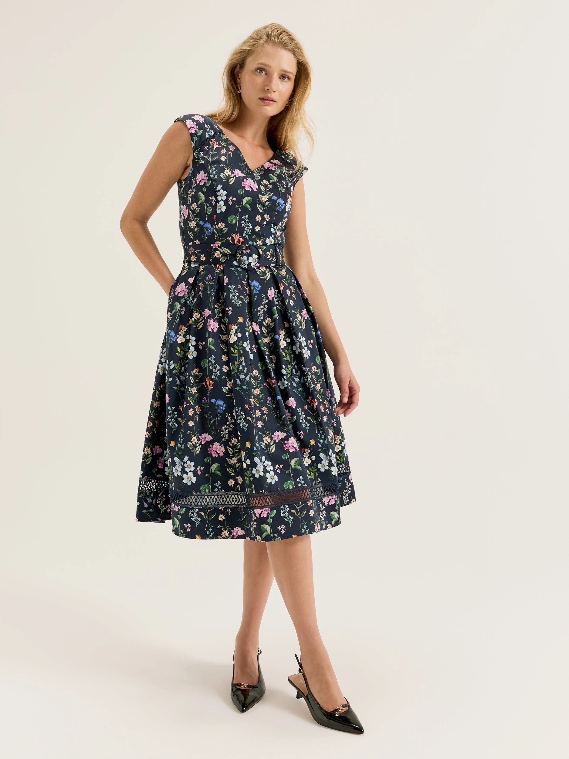 Formal Outfit Scotts Rose Dress