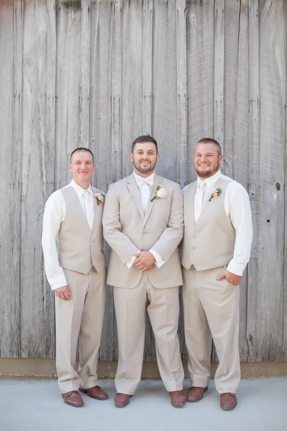 HUUTOE Mens Linen Suits 3 Piece Beach Wedding Groomsmen Suits Casual Summer Linen Blazer Vest and Pants Tuxedo Set