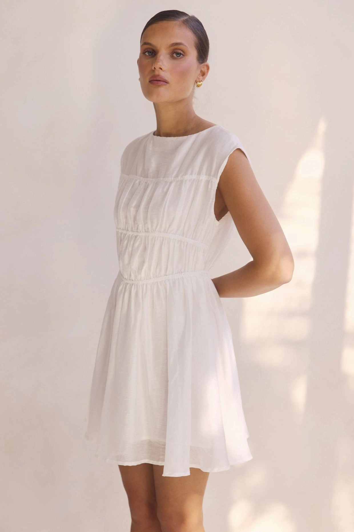 Country View Sleek Motion Indra Mini Dress (White)