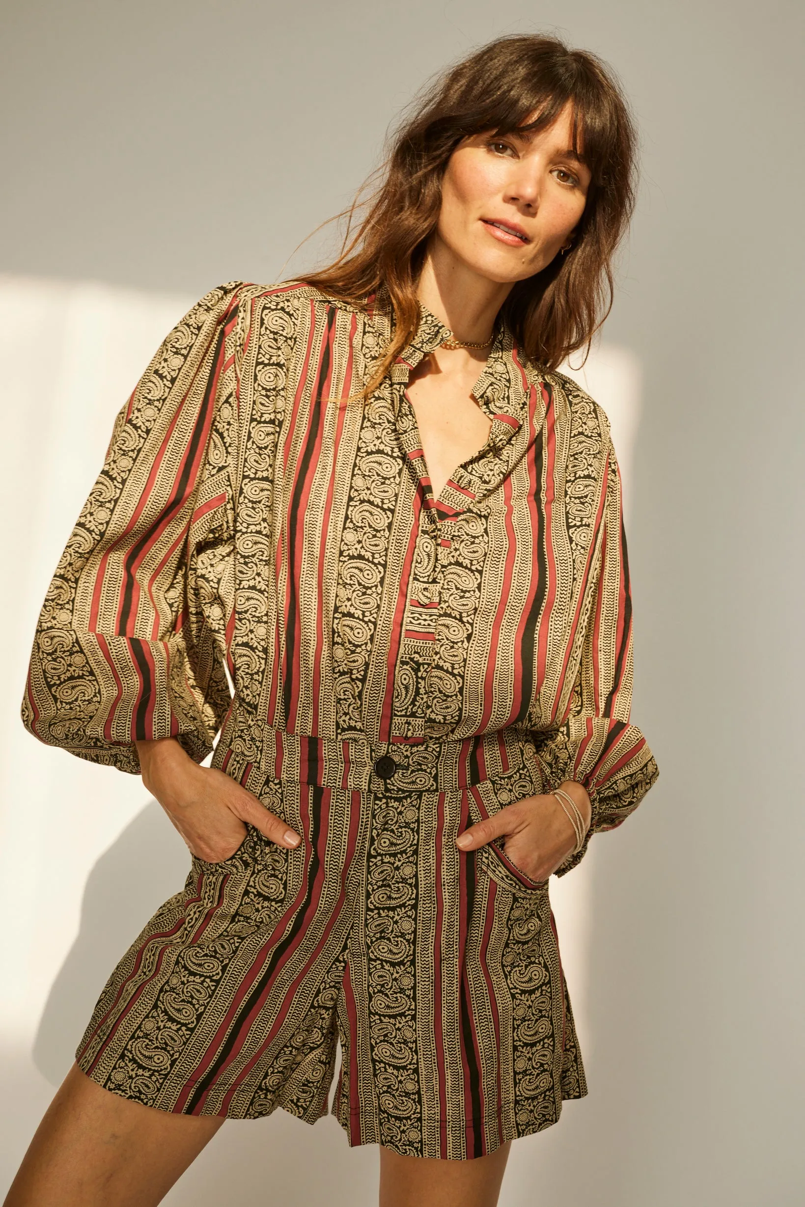 High Collar Option Breathable Knit Fabric IRIS TOP