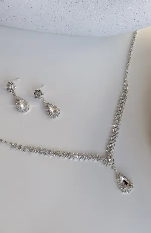 Hidden Zipper Pocket Versatile Design Jed Earrings & Necklace Set Silver