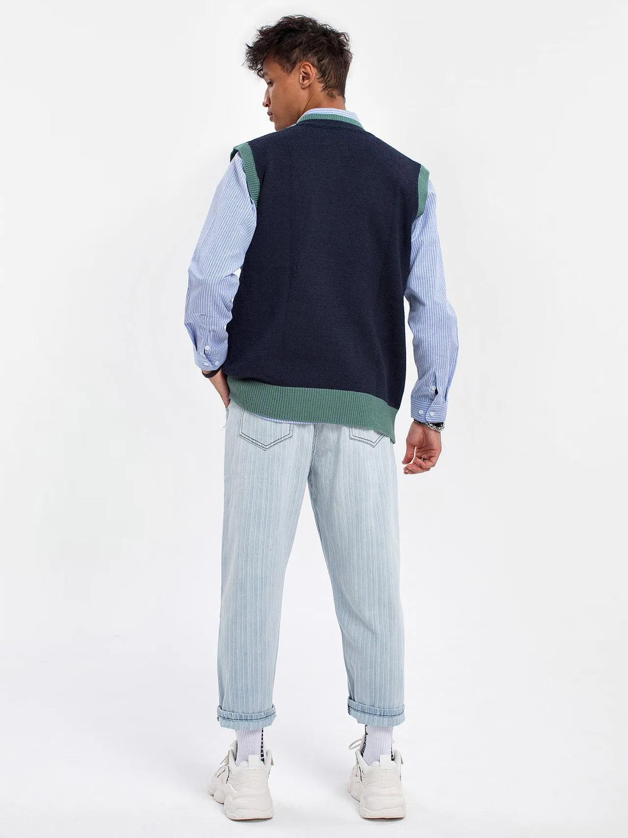 JUSTNOTAG Print DarkBlue V-neck Sleeveless Sweaters