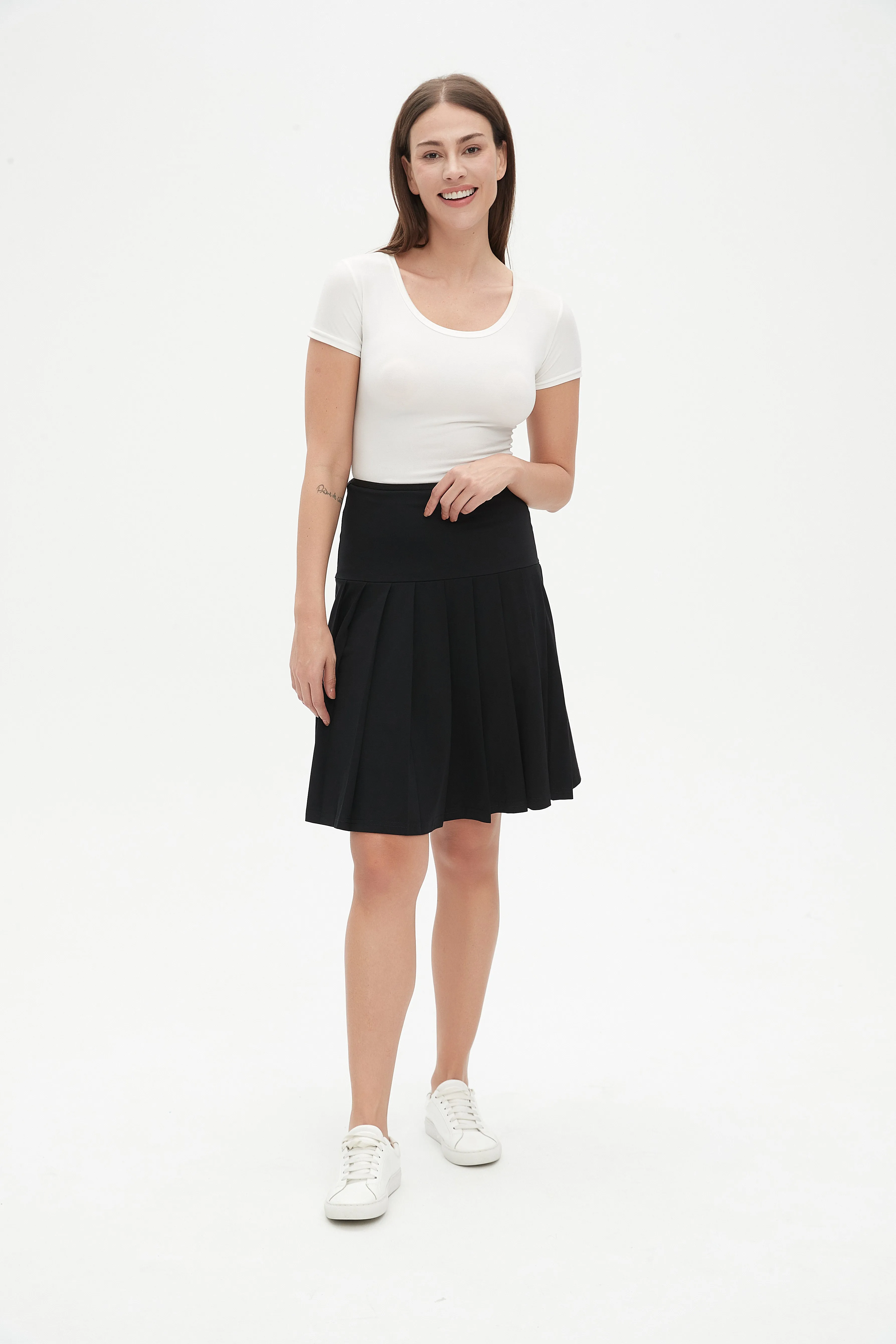 MM COTTON PLEATED SKIRT - BLACK Gentle Flow Moisture Wicking Textile