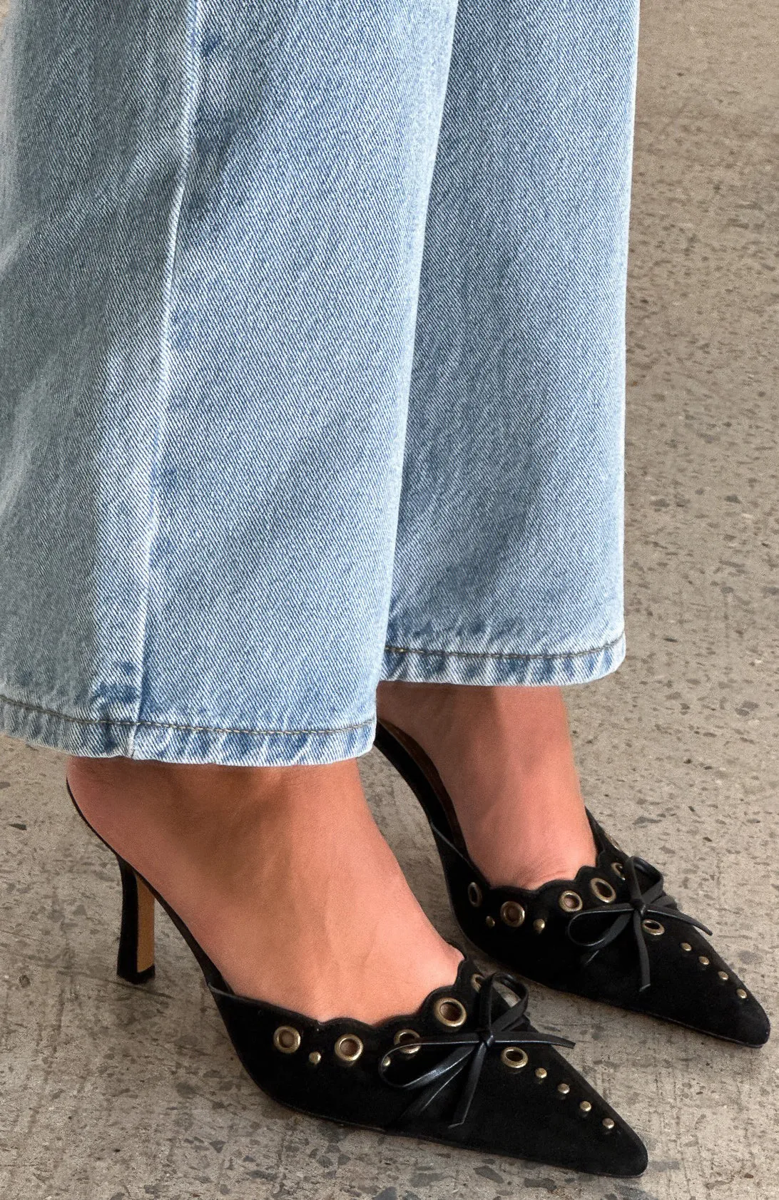 Leina Heels Black FlexibleCollarStructure