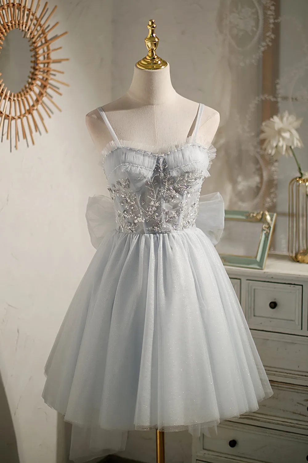 Light Grey Mini Sequins Party Dress Homecoming Dress With Beads