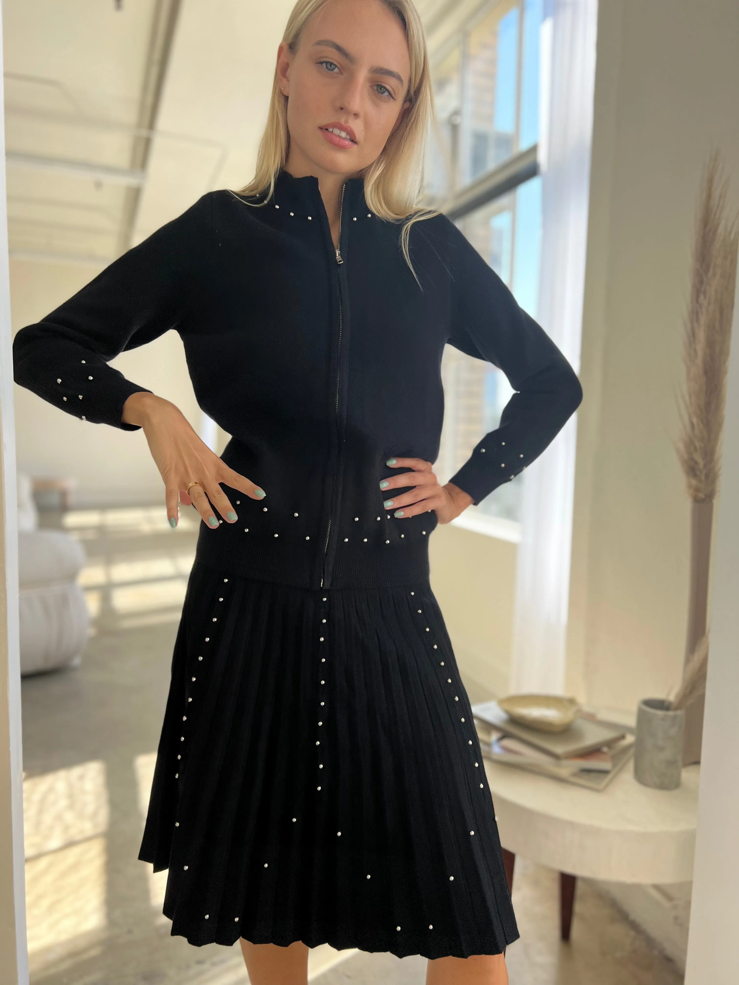 Velvet Finish Contrast Stitching PLUS SIZE MM PURPLE LABEL STUDDED JACKET (PLUS SIZE)