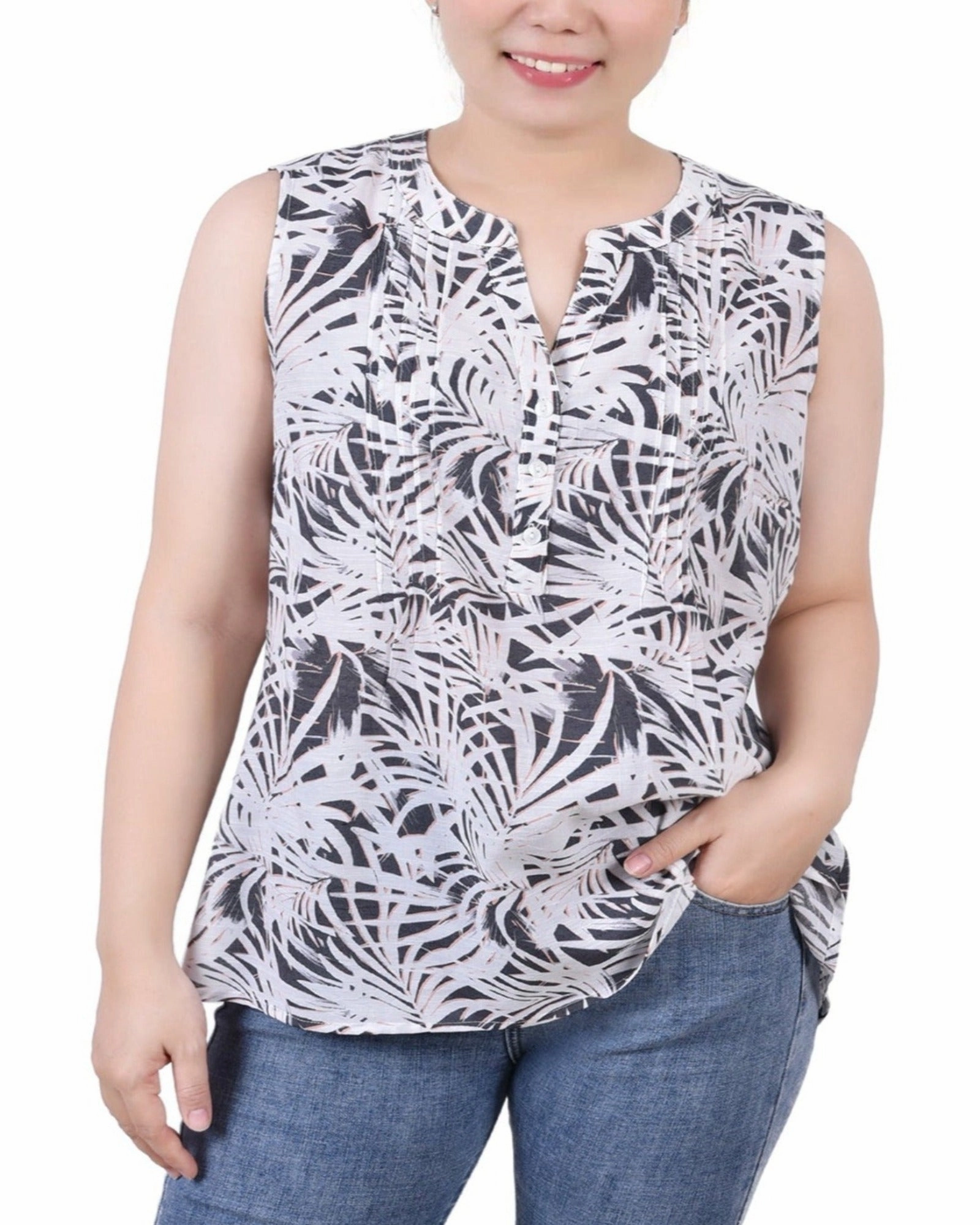 FadeResistantTechnology Biodegradable material Petite Sleeveless Pintucked Blouse