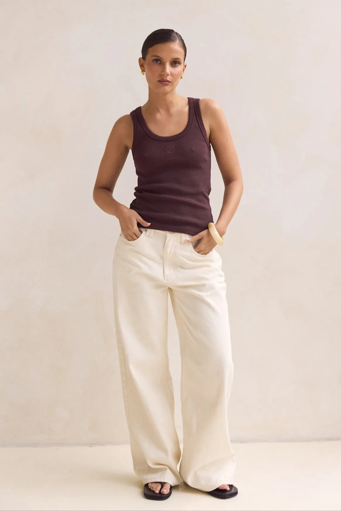 MinimalistStyle Weighted Hem Design Lexi Signature Tank (Chocolate)