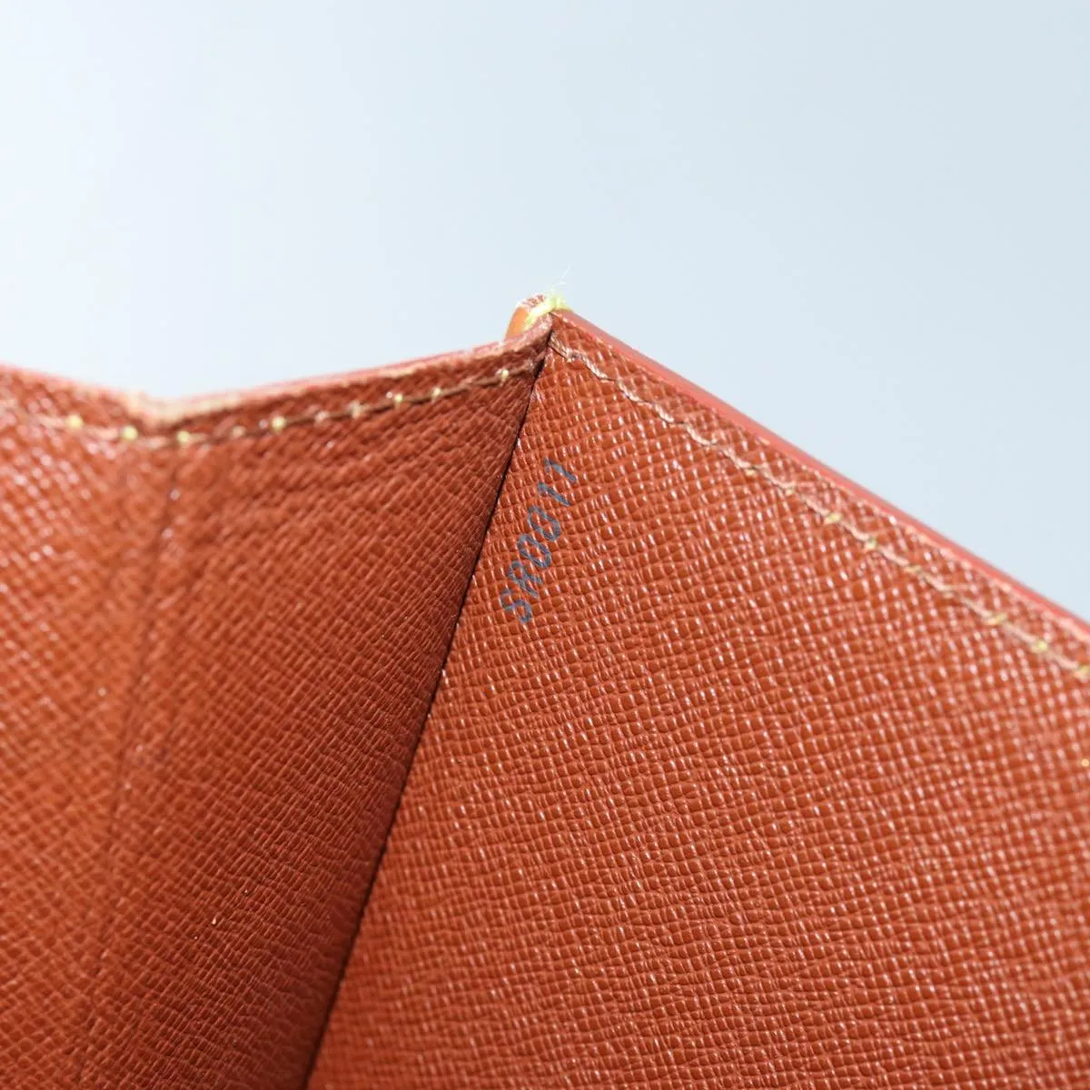 Louis Vuitton Serviette Briefcases & Attaches