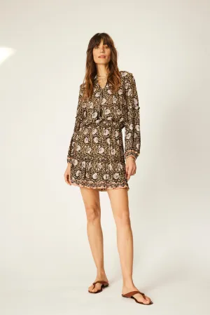 MAGGIE DRESS Elegant Layers Smart Silhouette