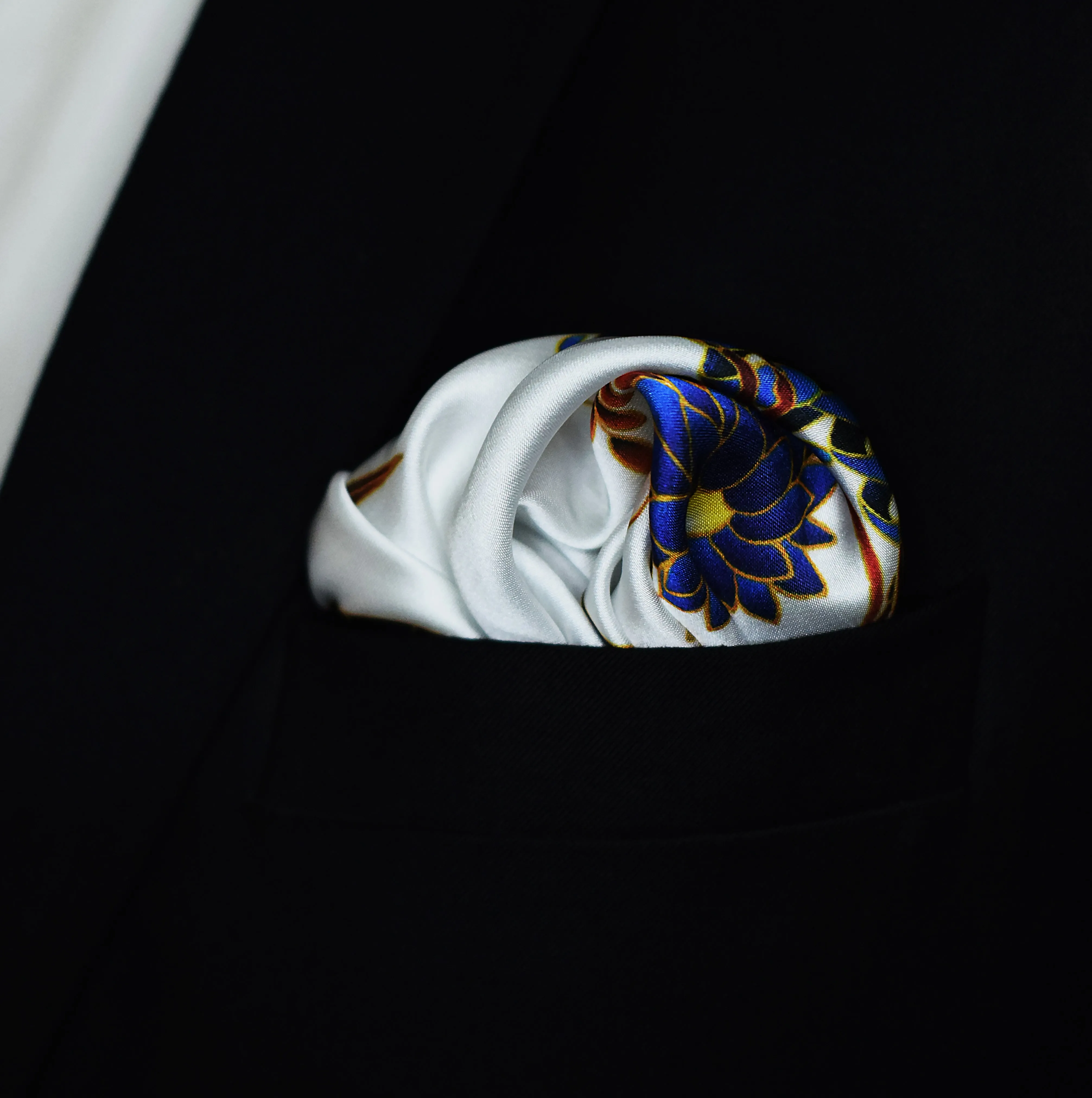 MANDARIN HERON WHITE - SILK POCKET SQUARES