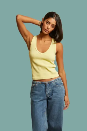 Convertible Collar Moisture Control Lining Maria Tank - Banana