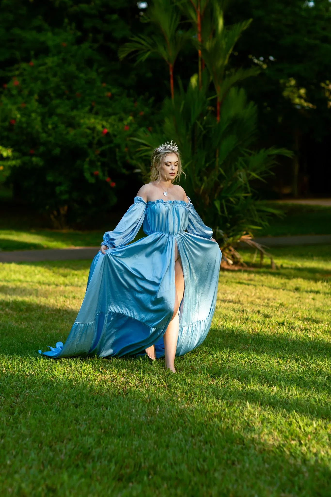 Maternity Photoshoot Dresses - Blue Satin Dress - 4 DAY RENTAL