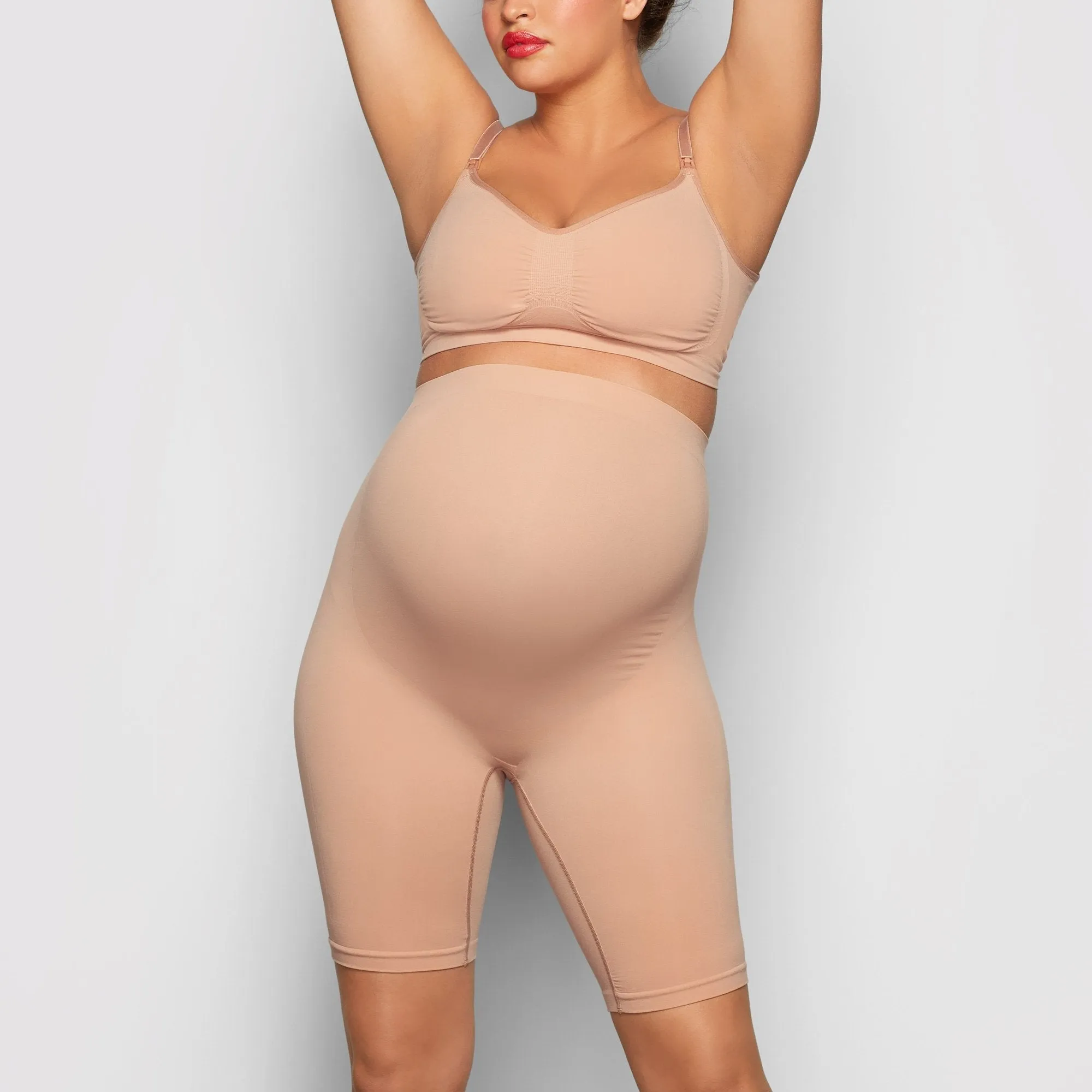 MATERNITY SCULPTING SHORT MID THIGH | SIENNA