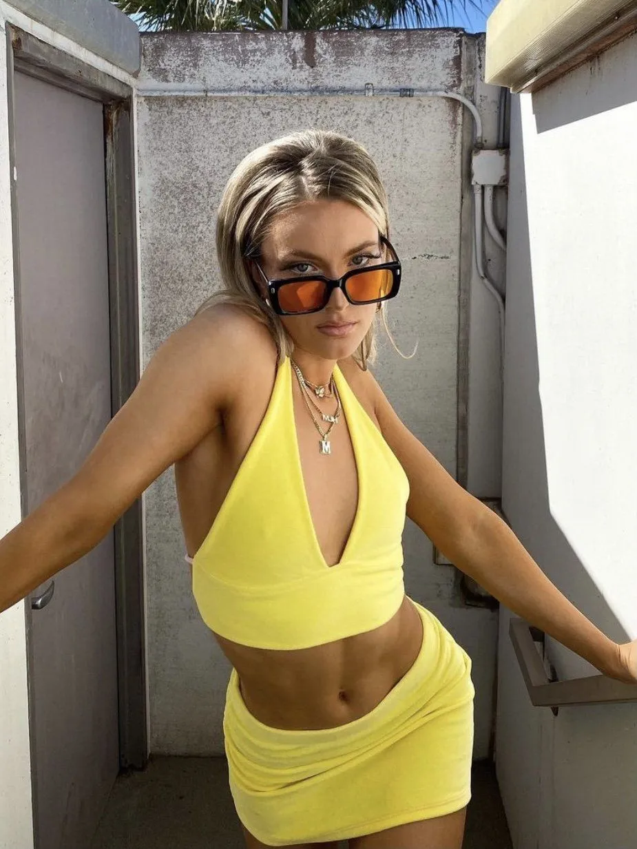 ButtonlessClosure Elegant Cut MIMI TOP | LEMON