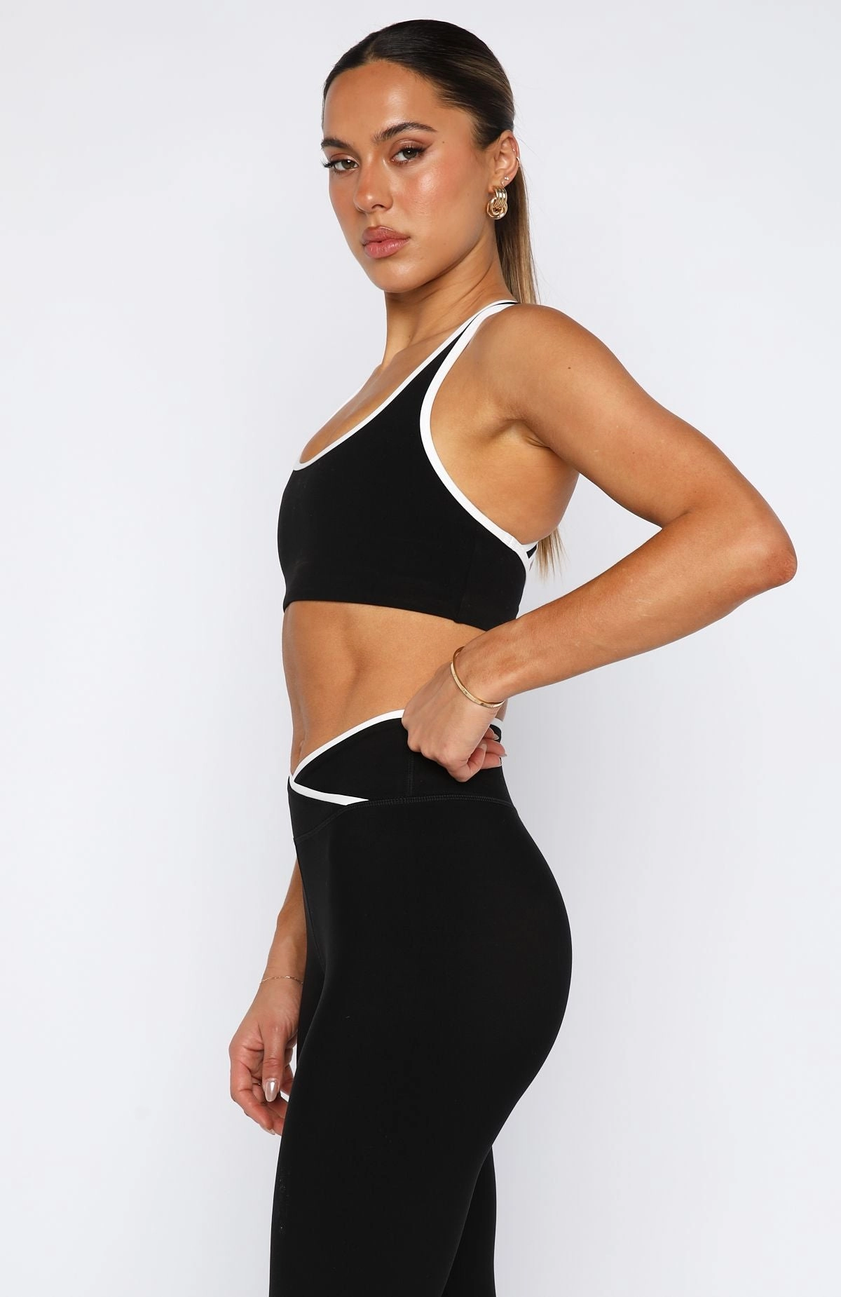 Mindset Sports Bra Black/White Versatile Layering