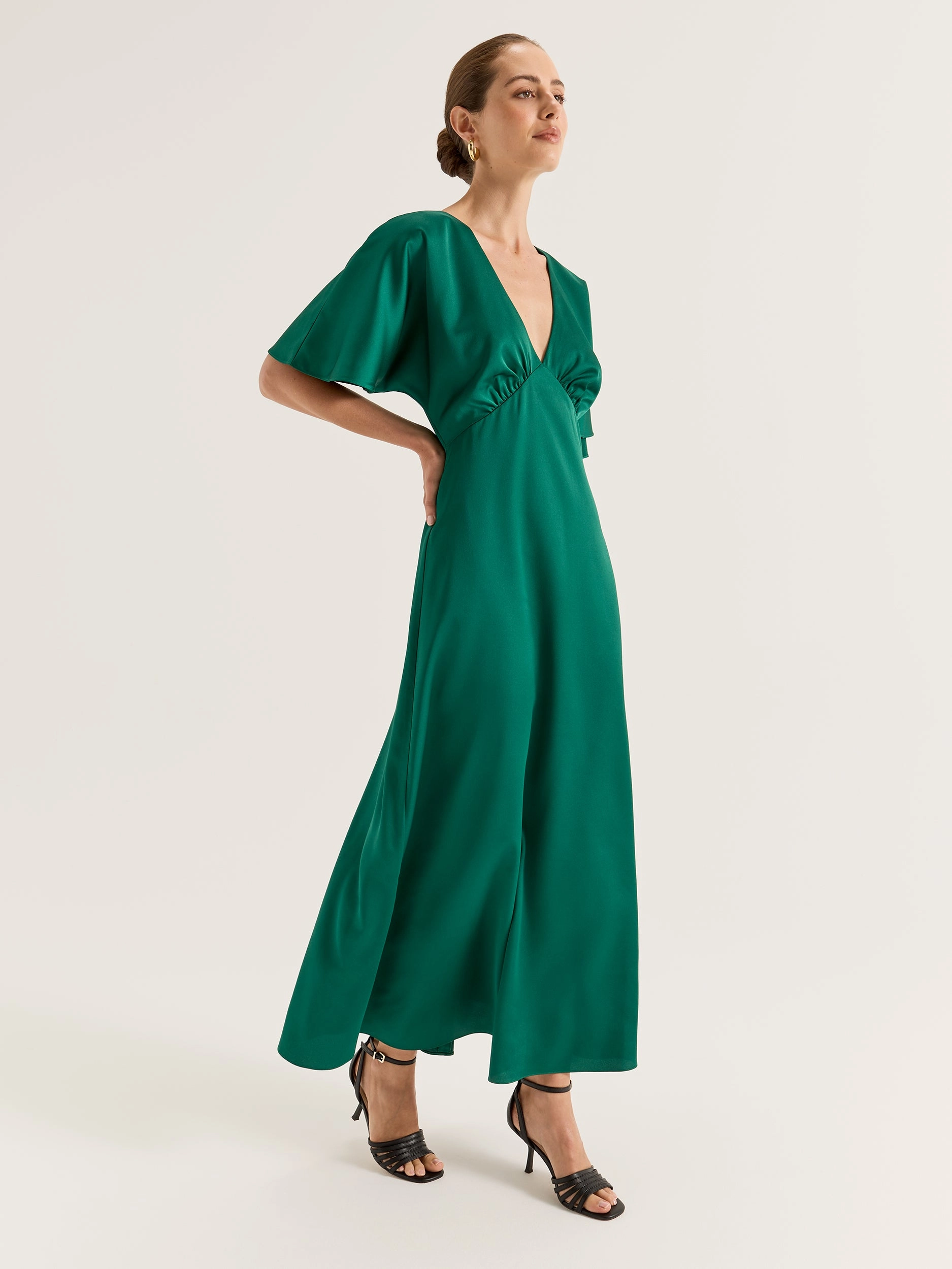 Montreal Sleeved Dress Stain-Guard-Finish Chill Detail