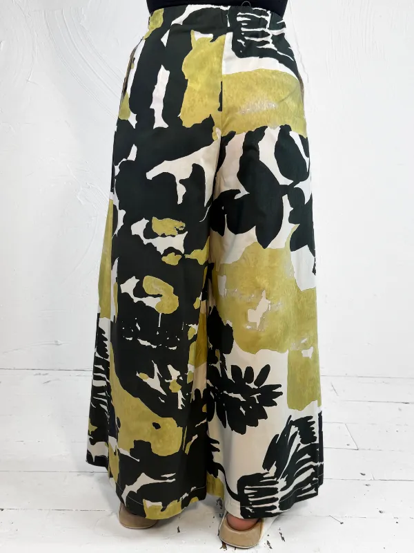 Neirami Astratto Pleated Trousers