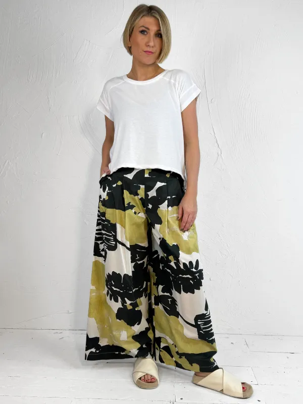 Neirami Astratto Pleated Trousers