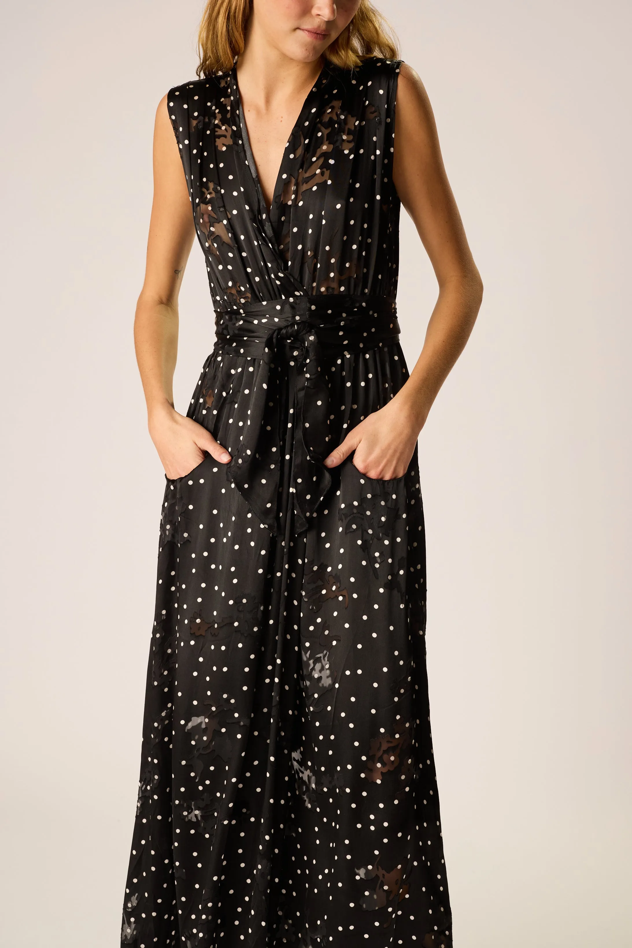 NICO SLEEVELESS MAXI Floor-Length