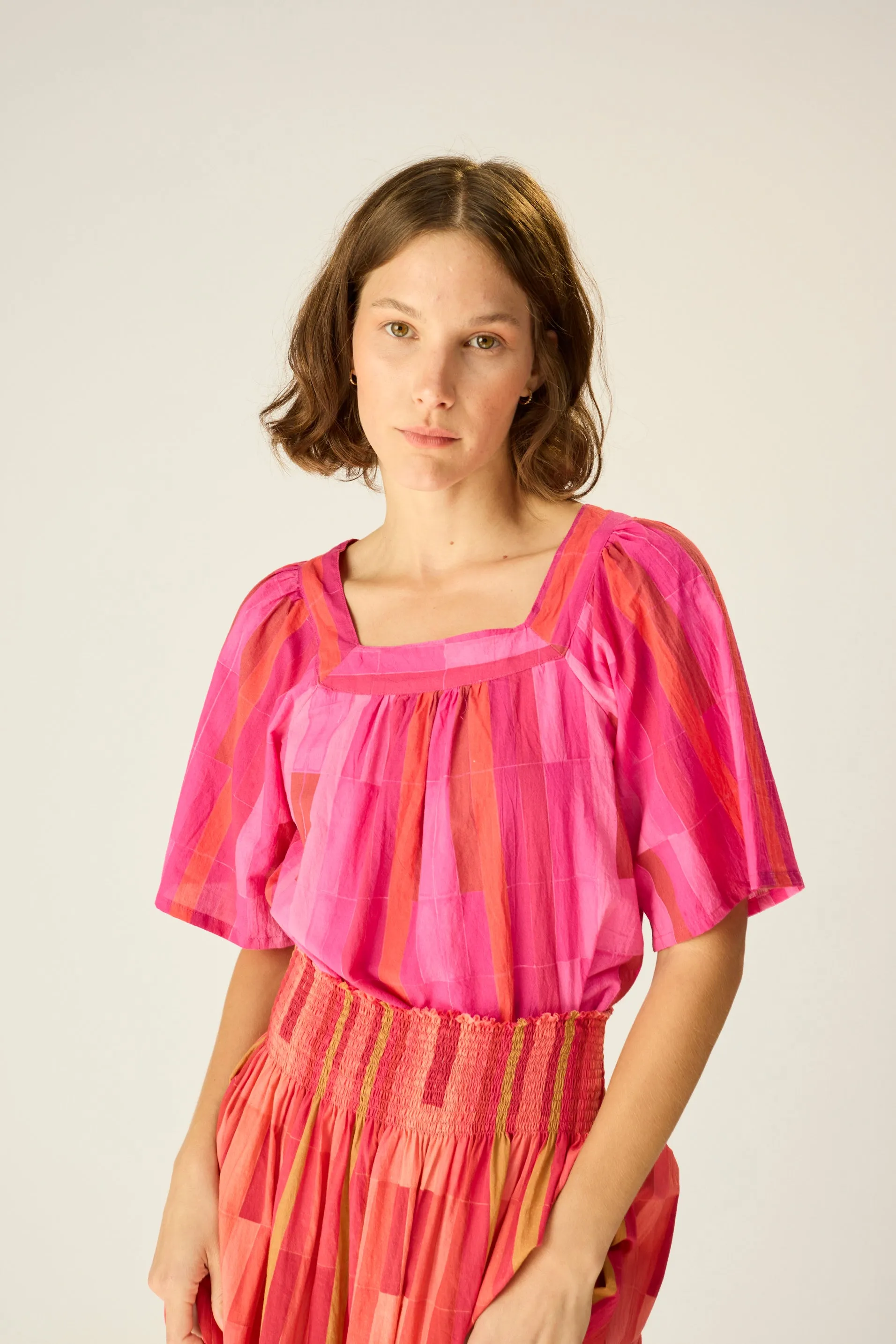 NIKKI TOP Brushed Microfiber Surface