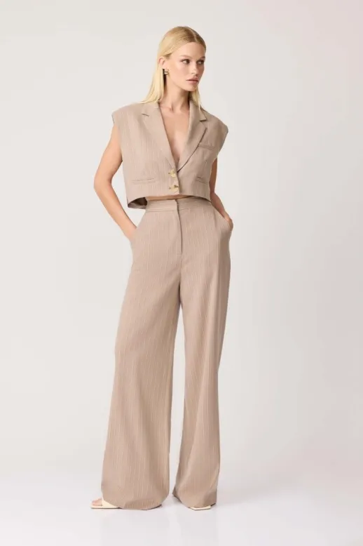 Light Shape Simple Cut Orlena Vest and Trousers Set